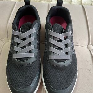 Vionic Black and Gray Sneakers